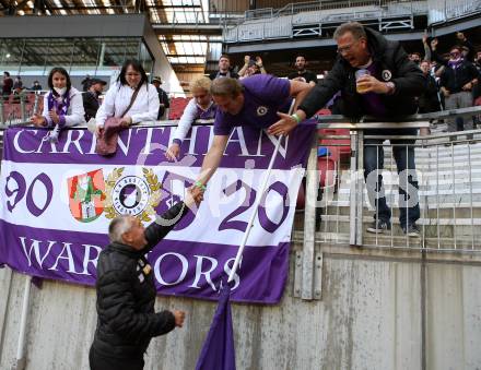 Fussball. Bundesliga Relegation. SK Austria Klagenfurt gegen St. Poelten.   Trainer Peter Pacult, Fans (Klagenfurt). Klagenfurt, am 26.5.2021.
Foto: Kuess
www.qspictures.net
---
pressefotos, pressefotografie, kuess, qs, qspictures, sport, bild, bilder, bilddatenbank