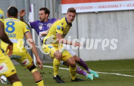 Fussball. Bundesliga Relegation. SK Austria Klagenfurt gegen St. Poelten.   Philipp Huetter (Klagenfurt), Manuel Maranda   (St. Poelten). Klagenfurt, am 26.5.2021.
Foto: Kuess
www.qspictures.net
---
pressefotos, pressefotografie, kuess, qs, qspictures, sport, bild, bilder, bilddatenbank