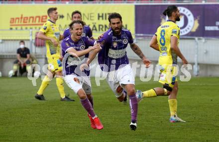 Fussball. Bundesliga Relegation. SK Austria Klagenfurt gegen St. Poelten.   Torjubel Alex Timossi Andersson,  Kosmas Gkezos, (Klagenfurt). Klagenfurt, am 26.5.2021.
Foto: Kuess
www.qspictures.net
---
pressefotos, pressefotografie, kuess, qs, qspictures, sport, bild, bilder, bilddatenbank