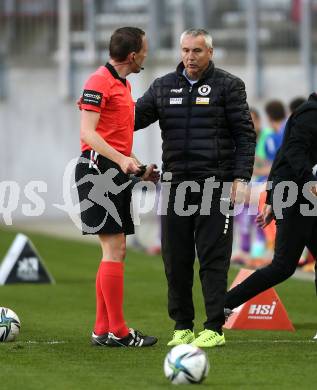 Fussball. Bundesliga Relegation. SK Austria Klagenfurt gegen St. Poelten.   Schiedsrichter Sebastian Gishamer, Trainer Peter Pacult (Klagenfurt). Klagenfurt, am 26.5.2021.
Foto: Kuess
www.qspictures.net
---
pressefotos, pressefotografie, kuess, qs, qspictures, sport, bild, bilder, bilddatenbank