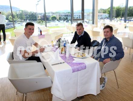 Fussball. Bundesliga Relegation. SK Austria Klagenfurt gegen St. Poelten.   VIP.   . Klagenfurt, am 26.5.2021.
Foto: Kuess
www.qspictures.net
---
pressefotos, pressefotografie, kuess, qs, qspictures, sport, bild, bilder, bilddatenbank