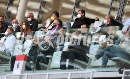 Fussball. Bundesliga Relegation. SK Austria Klagenfurt gegen St. Poelten.   Fans, Buergermeister Christian Scheider, Klaus Mitterdorfer, (Klagenfurt). Klagenfurt, am 26.5.2021.
Foto: Kuess
www.qspictures.net
---
pressefotos, pressefotografie, kuess, qs, qspictures, sport, bild, bilder, bilddatenbank