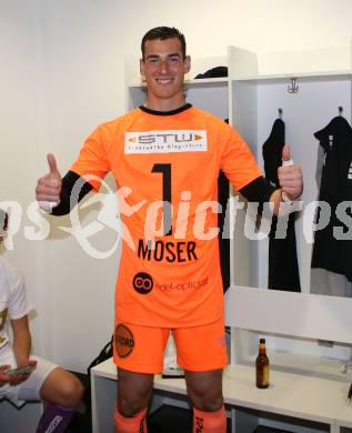 Fussball. Bundesliga Relegation. St. Poelten gegen SK Austria Klagenfurt .   Meisterjubel Austria Klagenfurt.  Lennart Franklin Moser. Klagenfurt, am 29.5.2021.
Foto: Kuess
www.qspictures.net
---
pressefotos, pressefotografie, kuess, qs, qspictures, sport, bild, bilder, bilddatenbank