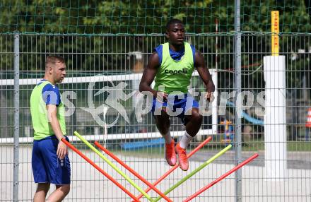 Fussball. Bundesliga. Training. SK Austria Klagenfurt. Kwabe Schulz, Florian Jaritz. Klagenfurt, am 21.6.2021.
Foto: Kuess
www.qspictures.net
---
pressefotos, pressefotografie, kuess, qs, qspictures, sport, bild, bilder, bilddatenbank