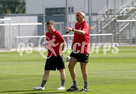 Fussball. Bundesliga. Training. SK Austria Klagenfurt .  Co-Trainer Wolfgang Schellenberg, Trainer Peter Pacult. Klagenfurt, am 21.6.2021.
Foto: Kuess
www.qspictures.net
---
pressefotos, pressefotografie, kuess, qs, qspictures, sport, bild, bilder, bilddatenbank