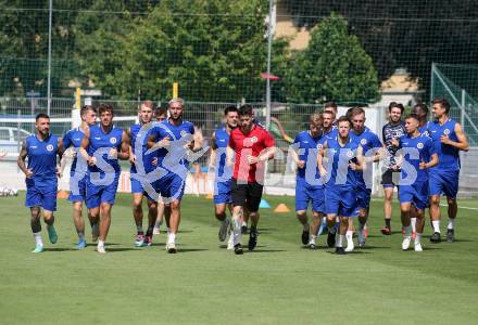 Fussball. Bundesliga. Training. SK Austria Klagenfurt .   . Klagenfurt, am 21.6.2021.
Foto: Kuess
www.qspictures.net
---
pressefotos, pressefotografie, kuess, qs, qspictures, sport, bild, bilder, bilddatenbank