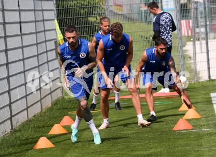 Fussball. Bundesliga. Training. SK Austria Klagenfurt . Philipp Huetter, Herbert Paul, Kosmas Gkezos. Klagenfurt, am 21.6.2021.
Foto: Kuess
www.qspictures.net
---
pressefotos, pressefotografie, kuess, qs, qspictures, sport, bild, bilder, bilddatenbank