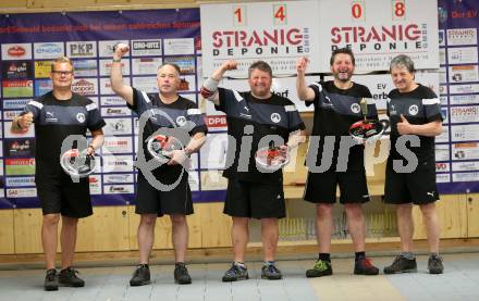 Stocksport. EV Rottendorf gegen EV Angerberg.  Markus Wallner, Andreas Spendier, Guenther Stranig, Horst Stranig, Siegfried Stranig, (Rottendorf). Oberglan, am 5.6.2021.
Foto: Kuess
www.qspictures.net
---
pressefotos, pressefotografie, kuess, qs, qspictures, sport, bild, bilder, bilddatenbank