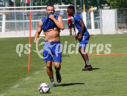 Fussball. Bundesliga. Training. SK Austria Klagenfurt . Turgay Gemicibasi . Klagenfurt, am 23.6.2021.
Foto: Kuess
www.qspictures.net
---
pressefotos, pressefotografie, kuess, qs, qspictures, sport, bild, bilder, bilddatenbank