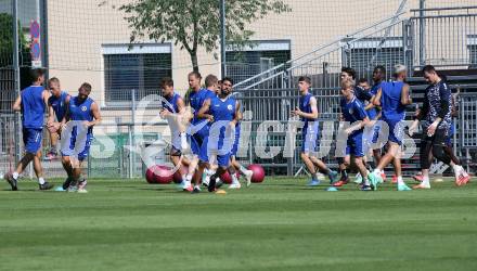 Fussball. Bundesliga. Training. SK Austria Klagenfurt . Klagenfurt, am 23.6.2021.
Foto: Kuess
www.qspictures.net
---
pressefotos, pressefotografie, kuess, qs, qspictures, sport, bild, bilder, bilddatenbank