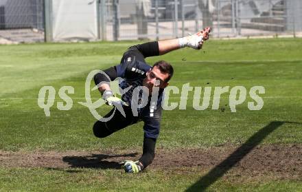 Fussball. Bundesliga. Training. SK Austria Klagenfurt .  Lennart Moser . Klagenfurt, am 23.6.2021.
Foto: Kuess
www.qspictures.net
---
pressefotos, pressefotografie, kuess, qs, qspictures, sport, bild, bilder, bilddatenbank