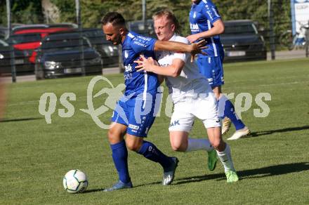 Fussball Kaerntner Liga. SAK gegen Treibach.  Toni Dullnig (SAK),  Vahid Muharemovic (Treibach). KLagenfurt, am 26.6.2021.
Foto: Kuess
---
pressefotos, pressefotografie, kuess, qs, qspictures, sport, bild, bilder, bilddatenbank