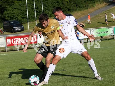 Fussball. Freundschaftsspiel. Koettmannsdorf gegen Austria Klagenfurt.   Stephan Borovnik (Koettmannsdorf),  Darijo Pecirep (Klagenfurt). Klagenfurt, am 28.6.2021.
Foto: Kuess
www.qspictures.net
---
pressefotos, pressefotografie, kuess, qs, qspictures, sport, bild, bilder, bilddatenbank