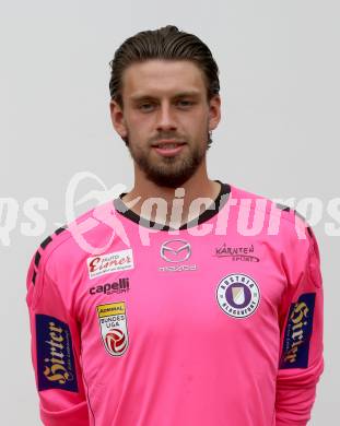 Fussball. Bundesliga. Austria Klagenfurt. Mannschaftsfototermin. Portrait.  Philipp Menzel. Klagenfurt, am 8.7.2021.
Foto: Kuess
www.qspictures.net
---
pressefotos, pressefotografie, kuess, qs, qspictures, sport, bild, bilder, bilddatenbank