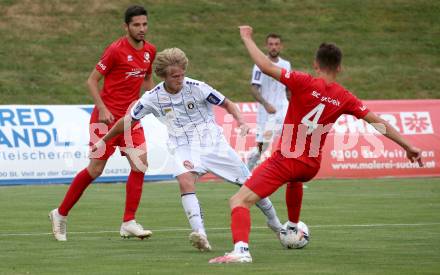 Fussball Bundesliga. Terstspiel. FC St. Veit gegen SK Austria Klagenfurt.   Michael Schritliser (St.Veit),  Thomas Roberts (Klagenfurt). St. Veit, am 13.7.2021.
Foto: Kuess
---
pressefotos, pressefotografie, kuess, qs, qspictures, sport, bild, bilder, bilddatenbank