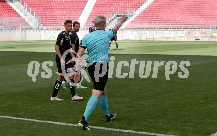 Fussball Bundesliga Testspiel Austria Klagenfurt.  Schiedsrichter Thomas Froehlacher. Klagenfurt, am 19.7.2021.
Foto: Kuess
www.qspictures.net
---
pressefotos, pressefotografie, kuess, qs, qspictures, sport, bild, bilder, bilddatenbank