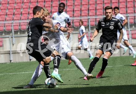 Fussball Bundesliga Testspiel Austria Klagenfurt. Test VAR. Video Assistant Referee. Philipp Huetter, Thomas Roberts, Florian Rieder. Klagenfurt, am 19.7.2021.
Foto: Kuess
www.qspictures.net
---
pressefotos, pressefotografie, kuess, qs, qspictures, sport, bild, bilder, bilddatenbank