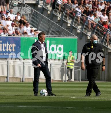 Fussball. Bundesliga. SK Austria Klagenfurt gegen WAC. Ehrenankick Buergermeister Christian Scheider. Klagenfurt, am 25.7.2021.
Foto: Kuess
www.qspictures.net
---
pressefotos, pressefotografie, kuess, qs, qspictures, sport, bild, bilder, bilddatenbank