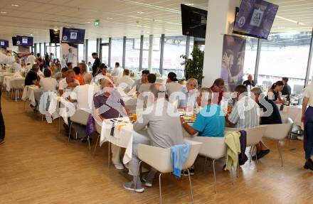 Fussball. Bundesliga. SK Austria Klagenfurt gegen WAC.   VIP. Klagenfurt, am 25.7.2021.
Foto: Kuess
www.qspictures.net
---
pressefotos, pressefotografie, kuess, qs, qspictures, sport, bild, bilder, bilddatenbank