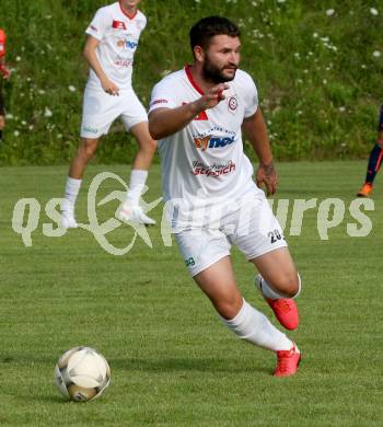 Fussball Kaerntner Liga. Maria Saal gegen Kraig.  Elias Nicolas Hant (Maria Saal). Maria Saal, am 24.7.2021.
Foto: Kuess
---
pressefotos, pressefotografie, kuess, qs, qspictures, sport, bild, bilder, bilddatenbank