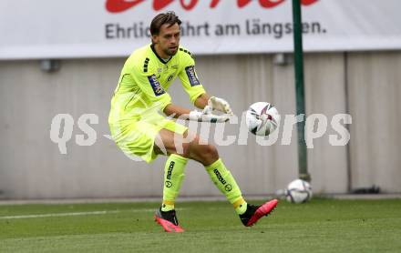 Fussball. Bundesliga. SK Austria Klagenfurt gegen WAC. Phillip Menzel  (Klagenfurt). Klagenfurt, am 25.7.2021.
Foto: Kuess
www.qspictures.net
---
pressefotos, pressefotografie, kuess, qs, qspictures, sport, bild, bilder, bilddatenbank