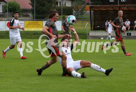 Fussball 1. Klasse B. Kleinkirchheim gegen Velden.  Rafael Lax (Kleinkirchheim), Fabian Kopeinig  (Velden). Kleinkirchheim, am 25.7.2021.
Foto: Kuess
---
pressefotos, pressefotografie, kuess, qs, qspictures, sport, bild, bilder, bilddatenbank