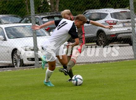 Fussball 1. Klasse B. Kleinkirchheim gegen Velden. Thomas Gruber   (Kleinkirchheim),   Sebastian Bauer (Velden). Kleinkirchheim, am 25.7.2021.
Foto: Kuess
---
pressefotos, pressefotografie, kuess, qs, qspictures, sport, bild, bilder, bilddatenbank