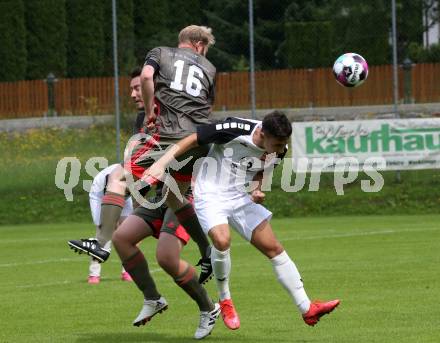 Fussball 1. Klasse B. Kleinkirchheim gegen Velden. Thomas Gruber   (Kleinkirchheim),  Eldin Prsic (Velden). Kleinkirchheim, am 25.7.2021.
Foto: Kuess
---
pressefotos, pressefotografie, kuess, qs, qspictures, sport, bild, bilder, bilddatenbank