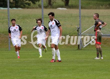 Fussball 1. Klasse B. Kleinkirchheim gegen Velden. Torjubel  Roland Putsche
 (Velden). Kleinkirchheim, am 25.7.2021.
Foto: Kuess
---
pressefotos, pressefotografie, kuess, qs, qspictures, sport, bild, bilder, bilddatenbank