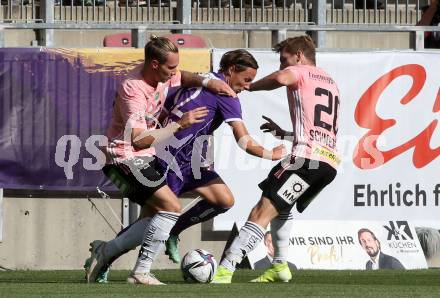 Fussball. Bundesliga. SK Austria Klagenfurt gegen TSV Hartberg.   Alex Timossi Andersson, (Klagenfurt), Thomas Kofler, Marc Andre Schmerboeck  (Hartberg). Klagenfurt, am 7.8.2021.
Foto: Kuess
www.qspictures.net
---
pressefotos, pressefotografie, kuess, qs, qspictures, sport, bild, bilder, bilddatenbank