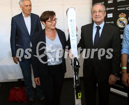 Fussball. Testspiel. Real Madrid gegen AC Milan. Beate Prettner, Praesident Real Madrid Florentino Perez. Klagenfurt Woerthersee Stadion, am 8.8.2021.
Foto: Kuess
www.qspictures.net
---
pressefotos, pressefotografie, kuess, qs, qspictures, sport, bild, bilder, bilddatenbank