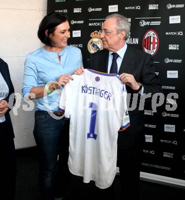 Fussball. Testspiel. Real Madrid gegen AC Milan.  Elisabeth Koestinger,  Praesident AC Milan Paolo Scaroni. Klagenfurt Woerthersee Stadion, am 8.8.2021.
Foto: Kuess
www.qspictures.net
---
pressefotos, pressefotografie, kuess, qs, qspictures, sport, bild, bilder, bilddatenbank