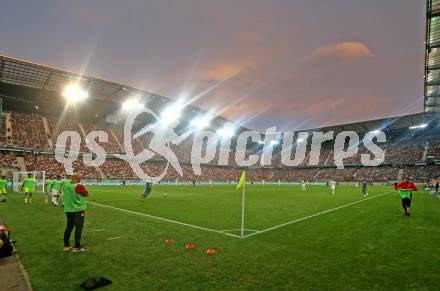 Fussball. Testspiel. Real Madrid gegen AC Milan.  Fans. Klagenfurt Woerthersee Stadion, am 8.8.2021.
Foto: Kuess
www.qspictures.net
---
pressefotos, pressefotografie, kuess, qs, qspictures, sport, bild, bilder, bilddatenbank