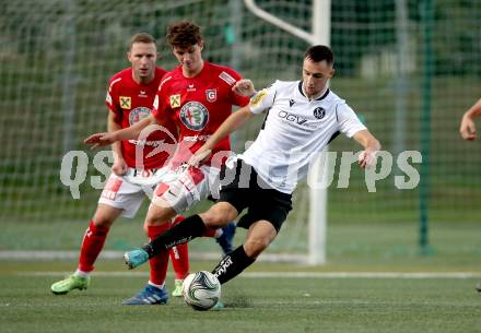 Fussball Regionalliga. SV Spittal gegen Gurten. Mate Mrcela (Spittal),  Dominic Bauer (Gurten). Spittal, 6.8.2021.
Fotos: Kuess
---
pressefotos, pressefotografie, kuess, qs, qspictures, sport, bild, bilder, bilddatenbank