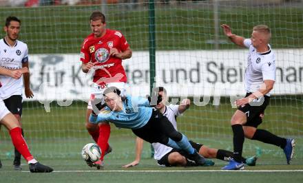 Fussball Regionalliga. SV Spittal gegen Gurten. Aric Leon Haimburger (Spittal),  Tobias Schott (Gurten). Spittal, 6.8.2021.
Fotos: Kuess
---
pressefotos, pressefotografie, kuess, qs, qspictures, sport, bild, bilder, bilddatenbank