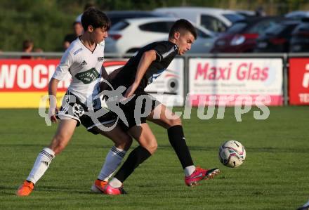 Fussball Kaerntner Liga. Bleiburg gegen St. Michael/Bl.. Teo Mrkonjic  (Bleiburg),  Amar Joldic  (St. Michael/Bl.). Bleiburg, am 14.8.2021.
Foto: Kuess
---
pressefotos, pressefotografie, kuess, qs, qspictures, sport, bild, bilder, bilddatenbank