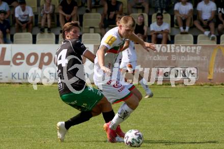 Fussball Regionalliga. WAC Amateure gegen FC Gleisdorf 09. Marcel Holzer (WAC), Pascal Michael Zisser   (Gleisdorf). St. Andrae, am 14.8.2021.
Foto: Kuess
---
pressefotos, pressefotografie, kuess, qs, qspictures, sport, bild, bilder, bilddatenbank