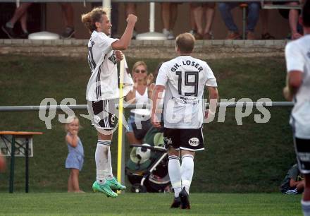 Fussball Kaerntner Liga. Bleiburg gegen St. Michael/Bl..  Torjubel Arnold Gross, Georg Woschitz (St. Michael/Bl.). Bleiburg, am 14.8.2021.
Foto: Kuess
---
pressefotos, pressefotografie, kuess, qs, qspictures, sport, bild, bilder, bilddatenbank