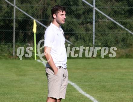 Fussball 1. KLasse C. St. Urban gegen St. Veit. Trainer Florian Matthias Novak (St. Veit). St. Urban, am 15.8.2021.
Foto: Kuess
---
pressefotos, pressefotografie, kuess, qs, qspictures, sport, bild, bilder, bilddatenbank