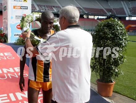 Kaernten laeuft. James Mburugu, Landeshauptmann Peter Kaiser. Velden, am 22.8.2021.
Foto: Kuess
---
pressefotos, pressefotografie, kuess, qs, qspictures, sport, bild, bilder, bilddatenbank