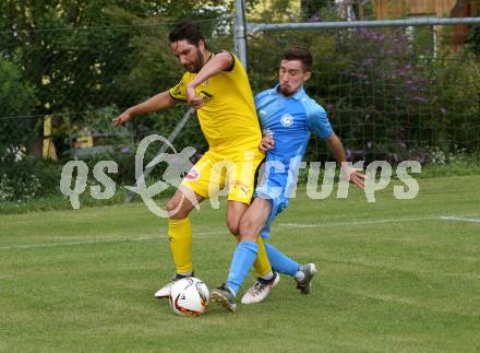 Fussball. Unterliga West. Lind gegen VSV. Luka Bizjan, (Lind), Manuel Lips  (VSV). Lind, am 21.8.2021.
Foto: Kuess
www.qspictures.net
---
pressefotos, pressefotografie, kuess, qs, qspictures, sport, bild, bilder, bilddatenbank