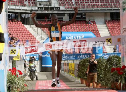 Kaernten laeuft. James Mburugu. Velden, am 22.8.2021.
Foto: Kuess
---
pressefotos, pressefotografie, kuess, qs, qspictures, sport, bild, bilder, bilddatenbank