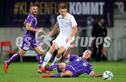 Fussball. Bundesliga. SK Austria Klagenfurt gegen WSG Tirol. Nicolas Wimmer  (Klagenfurt), Tobias Anselm (Tirol). Klagenfurt, am 28.8.2021.
Foto: Kuess
www.qspictures.net
---
pressefotos, pressefotografie, kuess, qs, qspictures, sport, bild, bilder, bilddatenbank