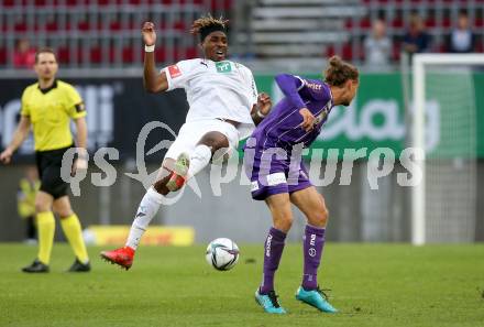 Fussball. Bundesliga. SK Austria Klagenfurt gegen WSG Tirol.  Patrick Greil (Klagenfurt),  Maxime Awoudja (Tirol). Klagenfurt, am 28.8.2021.
Foto: Kuess
www.qspictures.net
---
pressefotos, pressefotografie, kuess, qs, qspictures, sport, bild, bilder, bilddatenbank