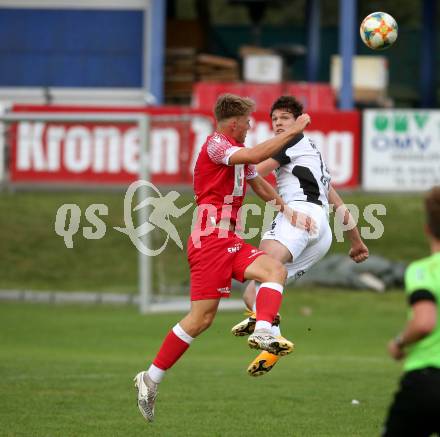 Fussball Kaerntner Liga. St. Andrae/WAC Juniors gegen Feldkirchen.  Paul Staudinger (St. Andrae), Robert Thomas Tiffner  (Feldkirchen). St. Andrae, am 27.8.2021.
Foto: Kuess
---
pressefotos, pressefotografie, kuess, qs, qspictures, sport, bild, bilder, bilddatenbank