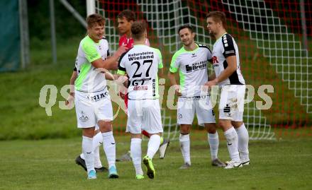 Torjubel 7, 27, 11, 9Fussball Kaerntner Liga. St. Andrae/WAC Juniors gegen Feldkirchen. Torjubel Sebastian Schmid,  Michael Groinig,  Kevin Alfons Bretis, Martin Hinteregger,  (Feldkirchen). St. Andrae, am 27.8.2021.
Foto: Kuess
---
pressefotos, pressefotografie, kuess, qs, qspictures, sport, bild, bilder, bilddatenbank