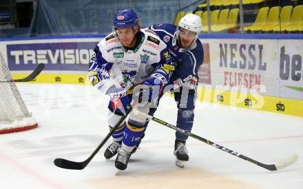 Eishockey Testspiel. EC Grand Immo VSV gegen HK Nitra. Philipp Linder,   (VSV),  Robert Varga (Nitra). Villach, am 31.8.2021.
Foto: Kuess
www.qspictures.net
---
pressefotos, pressefotografie, kuess, qs, qspictures, sport, bild, bilder, bilddatenbank