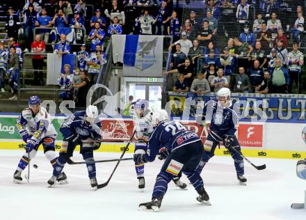 Eishockey Testspiel. EC Grand Immo VSV gegen HK Nitra.  Anton Karlsson, Chris Collins, (VSV), Adam Sykora, Branislav Mezei   (Nitra). Villach, am 31.8.2021.
Foto: Kuess
www.qspictures.net
---
pressefotos, pressefotografie, kuess, qs, qspictures, sport, bild, bilder, bilddatenbank