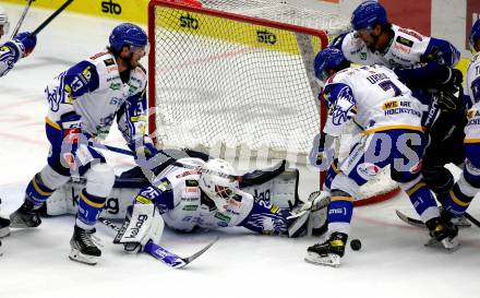 Eishockey Testspiel. EC Grand Immo VSV gegen HK Nitra. Chris Collins, Alexander Schmidt, Martin Urbanek  (VSV). Villach, am 31.8.2021.
Foto: Kuess
www.qspictures.net
---
pressefotos, pressefotografie, kuess, qs, qspictures, sport, bild, bilder, bilddatenbank