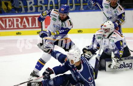 Eishockey Testspiel. EC Grand Immo VSV gegen HK Nitra. Nico Brunner, Alexander Schmidt,  (VSV),  Michael Drabek  (Nitra). Villach, am 31.8.2021.
Foto: Kuess
www.qspictures.net
---
pressefotos, pressefotografie, kuess, qs, qspictures, sport, bild, bilder, bilddatenbank